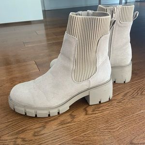 WORN ONCE - Suede tan combat boots